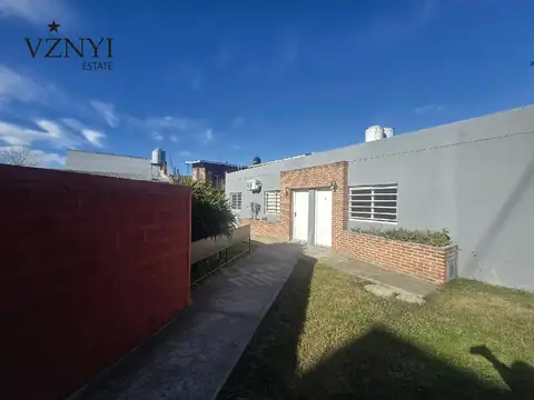 Depto Tipo Casa en Alquiler con 1 cocheras