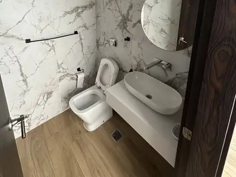 Departamento en Alquiler con 2 cocheras