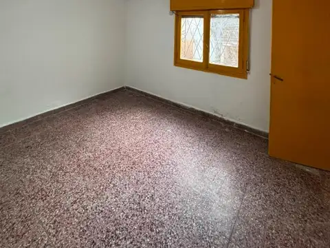 Casa interna de 2 dormitorios en alquiler