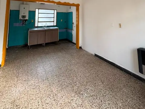 Casa en Alquiler en Alberdi, $ 570.000