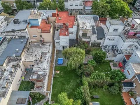 Depto Tipo Casa en Venta 90 años