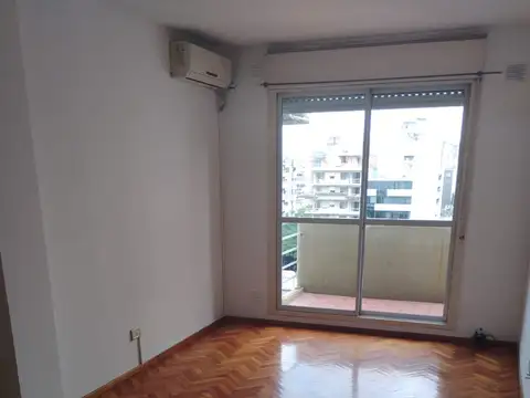Italia 1500, Piso 09