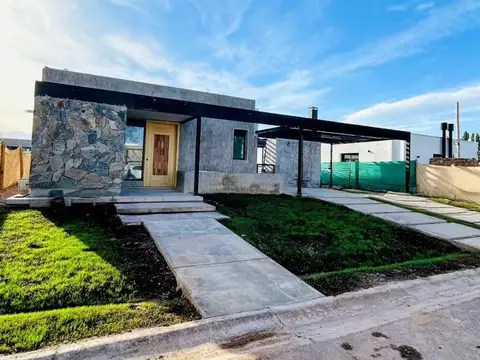 Casa en Venta en Mayor Drummond, USD 245.000