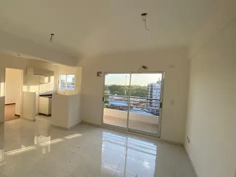 Forest 600, 3  Ambientes a Estrenar C/Balcón Al Contrafrente, Oportunidad, Chacarita