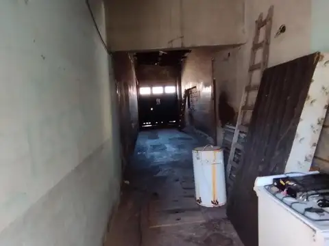 Casa 6 ambientes con 3 baños