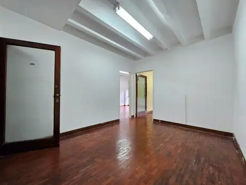 Martín y Omar 100, Piso 2