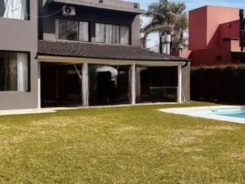 Casa en Venta en San Isidro Labrador, USD 520.000