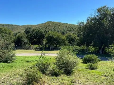 ¡VENTA! ESPECTACULAR LOTE en Colinas De La Deseada ¡con PROYECTO APROBADO!