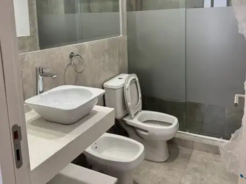 Felipe vallese 1900, Piso 7