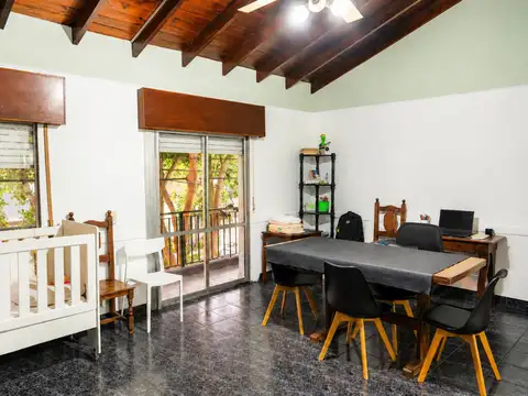 Depto Tipo Casa en Venta de 4 ambientes