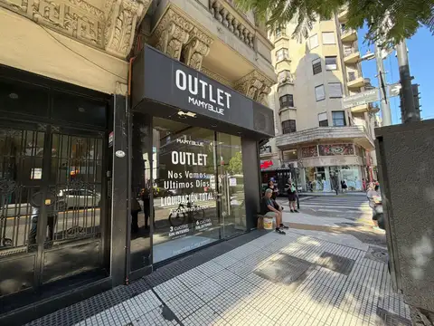 Local en Av. Santa Fe 1701 esq. Rodriguez Peña