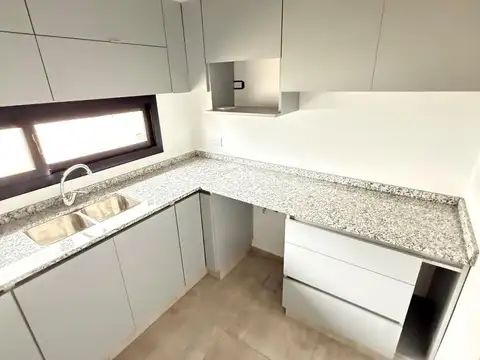 Depto Tipo Casa en Venta con 1 cocheras