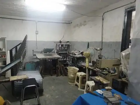 Galpón 240m2 en PH Alquiler Temporario