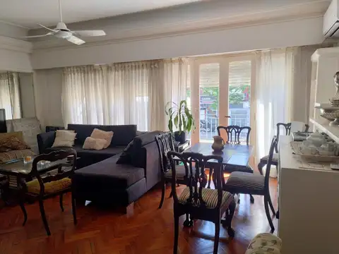 SEÑORIAL DEPARTAMENTO - 3 DORMITORIOS CON PATIO