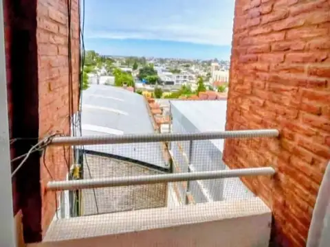 VENTA DEPARTAMENTO ALBERDI 1 DORM BALCON
