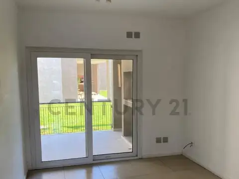 Casa 2 ambientes con 1 baño