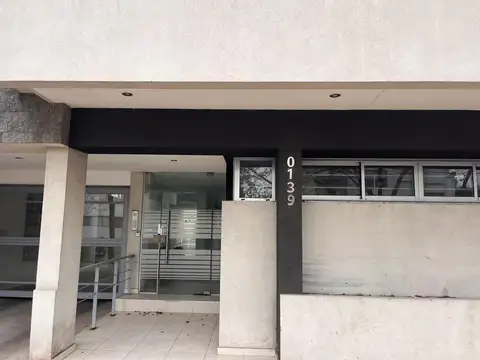 Departamento de 1 dorm. con cochera, en alquiler. La Plata