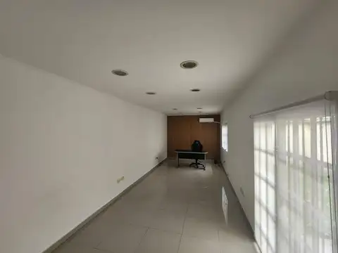 Zufriategui 700