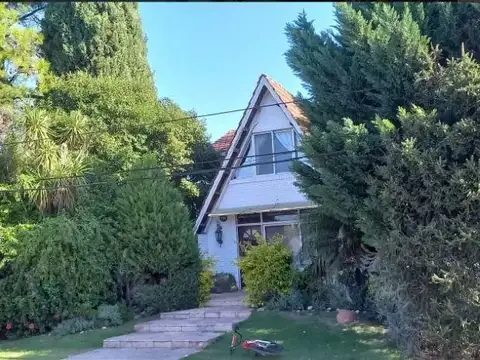 Ambientes c/Pileta. en Club Privado Loma Verde, Escobar.- .