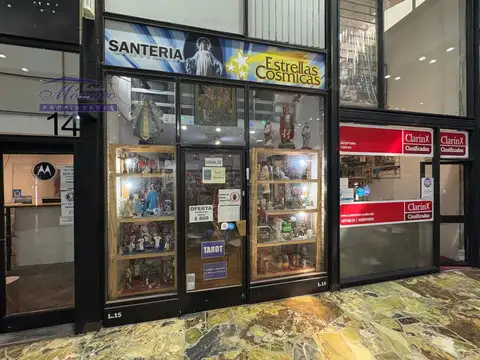 Local en galería- Con depósito y entre piso