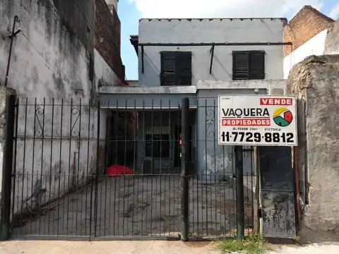 Para refaccionar - Oportunidad - Lote prropio 8,66x30,70