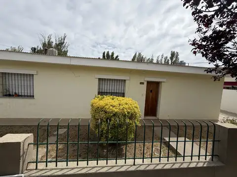 Casa en Venta en Cañadon Seco, USD 180.000