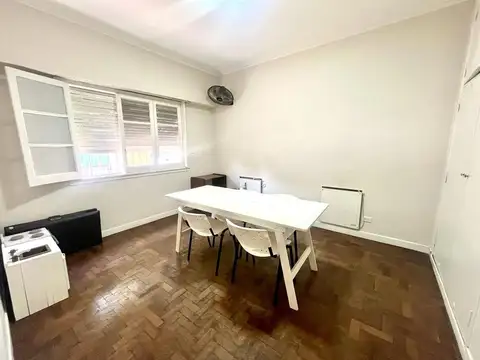 Casa 6 ambientes con 2 baños