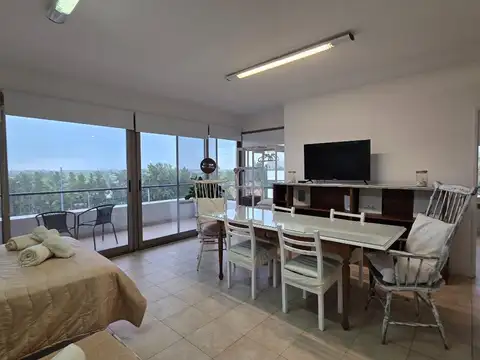 usd 1.100.- x mes + expensas  y servicios- vista RIO