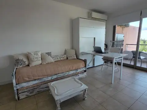 Sobre La Bahia Grande De Nordelta Rio