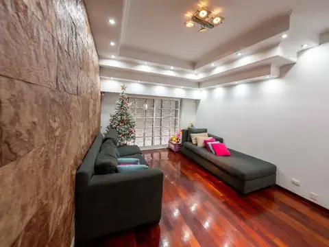 Depto Tipo Casa en Venta 35 años