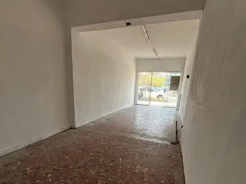 Alquiler de Local Comercial en Paso del Rey, El Indio 450