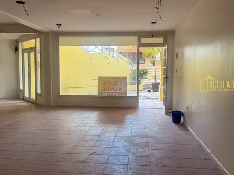 Local en Venta en Carilo, USD 160.000