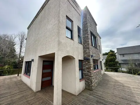 Avestruz e/Paraiso y Ñandubay 300