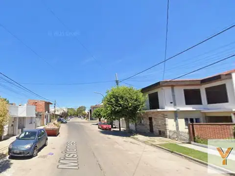 Depto Tipo Casa en Venta al Este