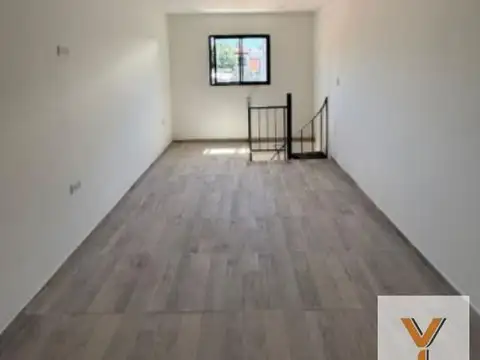 Depto Tipo Casa en Venta de 1 dormitorio