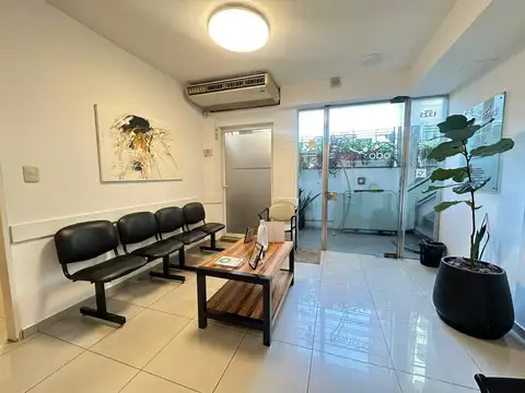 VENTA - LOCAL / CONSULTORIOS MÉDICOS -  CENTRO