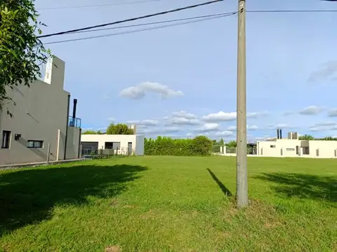 Lote en Las Tardes - Barrio abierto residencial