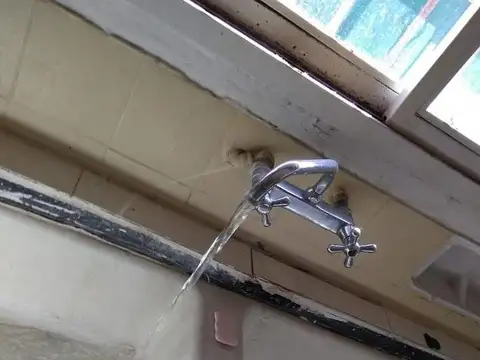 Casa 3 ambientes con 1 baño