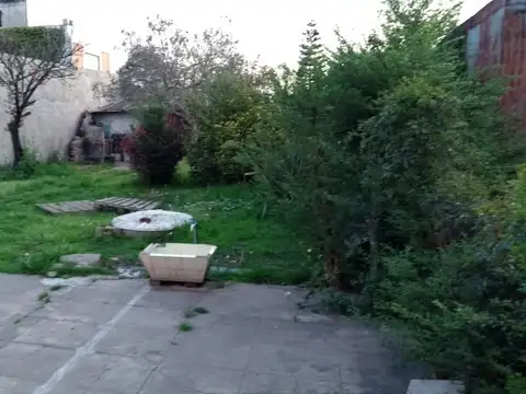 Casa 4 ambientes con 1 baño