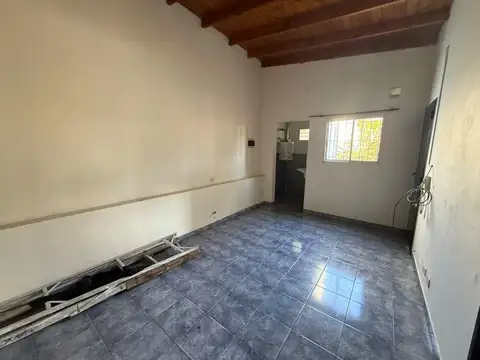 Depto Tipo Casa en Alquiler de 3 ambientes
