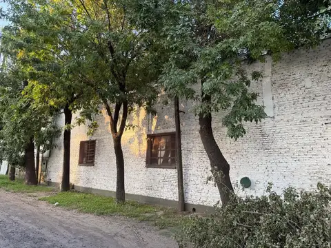 Galpon en Venta 25  mts Fondo