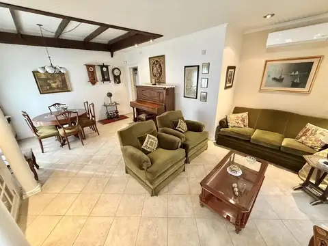 Casa en Venta en Castelar Sur, USD 250.000
