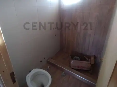 Buenos Vecinos 1700, Piso 0