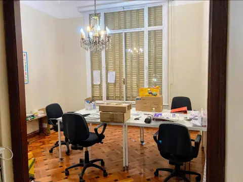 Depto Tipo Casa en Venta 90 años