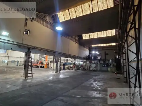 Depósito - galpón de 2200 m2 en Sarandí - Avellaneda  ALQ./ VENTA