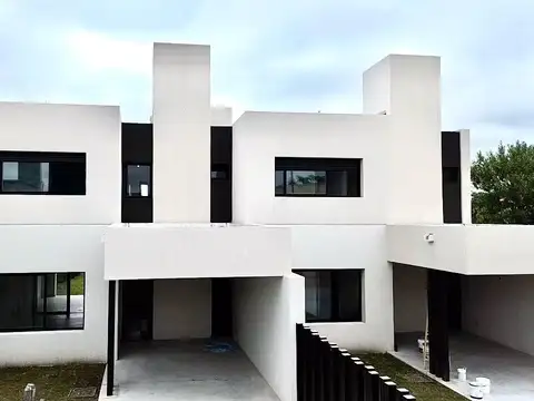 Depto Tipo Casa en Venta de 3 dormitorios