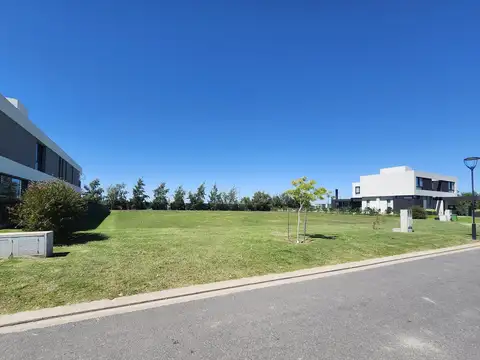 Terreno en Venta 40  mts Fondo