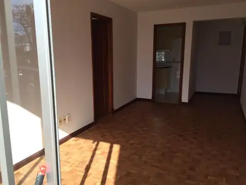 julio cesar 1400, Piso 2