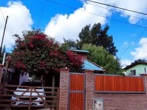 Casa 5 ambientes con 1 baño