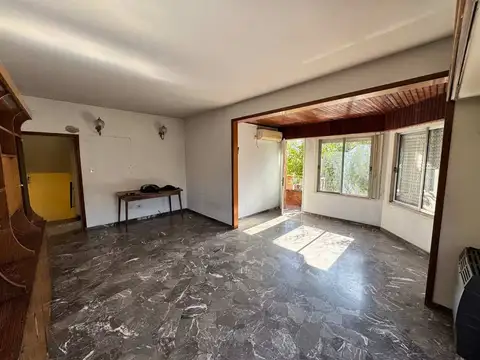 Depto Tipo Casa en Venta 40 años